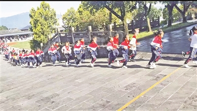 乡村土壤孕育艺术之花