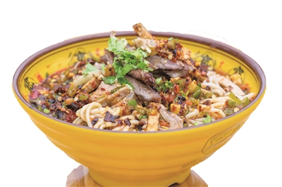 在腾冲"吃"夏天